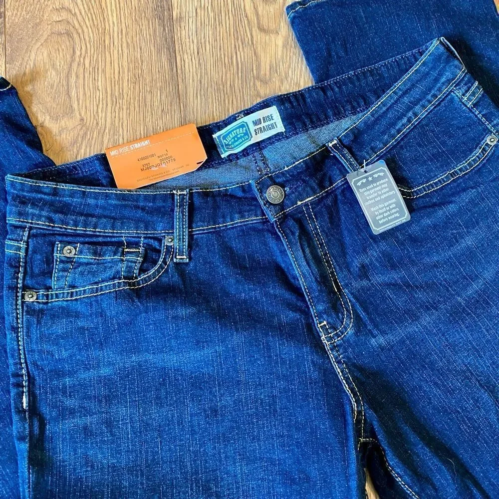 SIGNATURE by LEVI STRAUSS & CO MID RISE STRAIGHT JEANS 12 S NWT